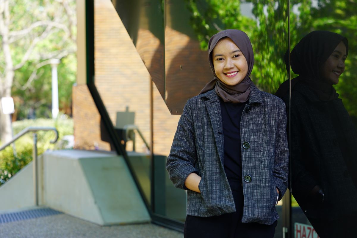 International student, Ishfahani, smiling 